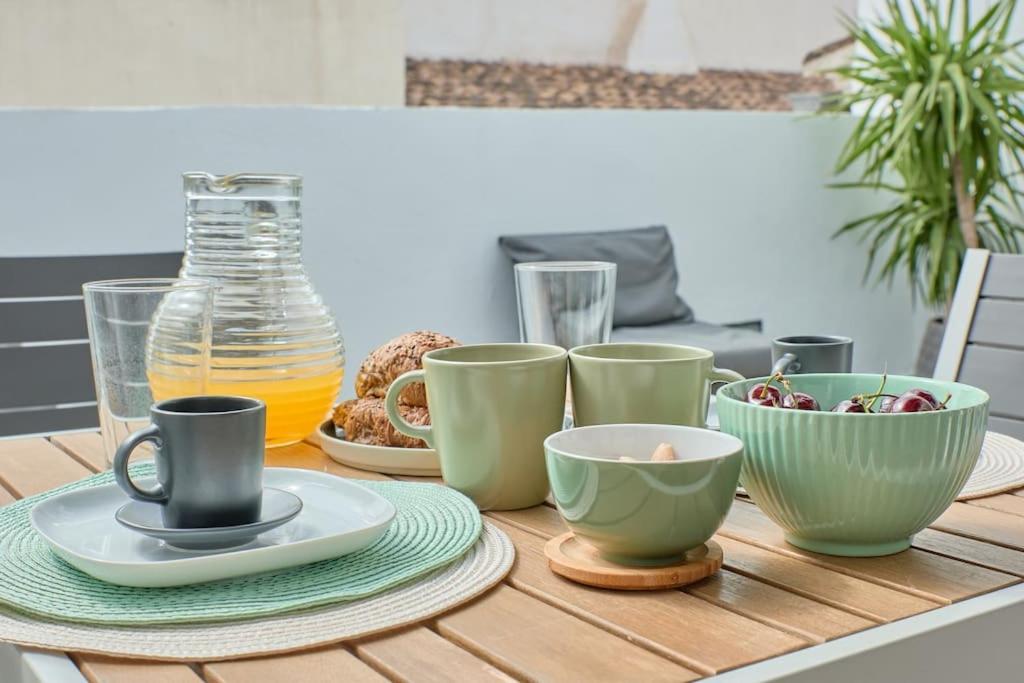 Apartamento Sunny Cozy Penthouse With A Terrace At Plaza Del Carmen Valencia Exterior foto