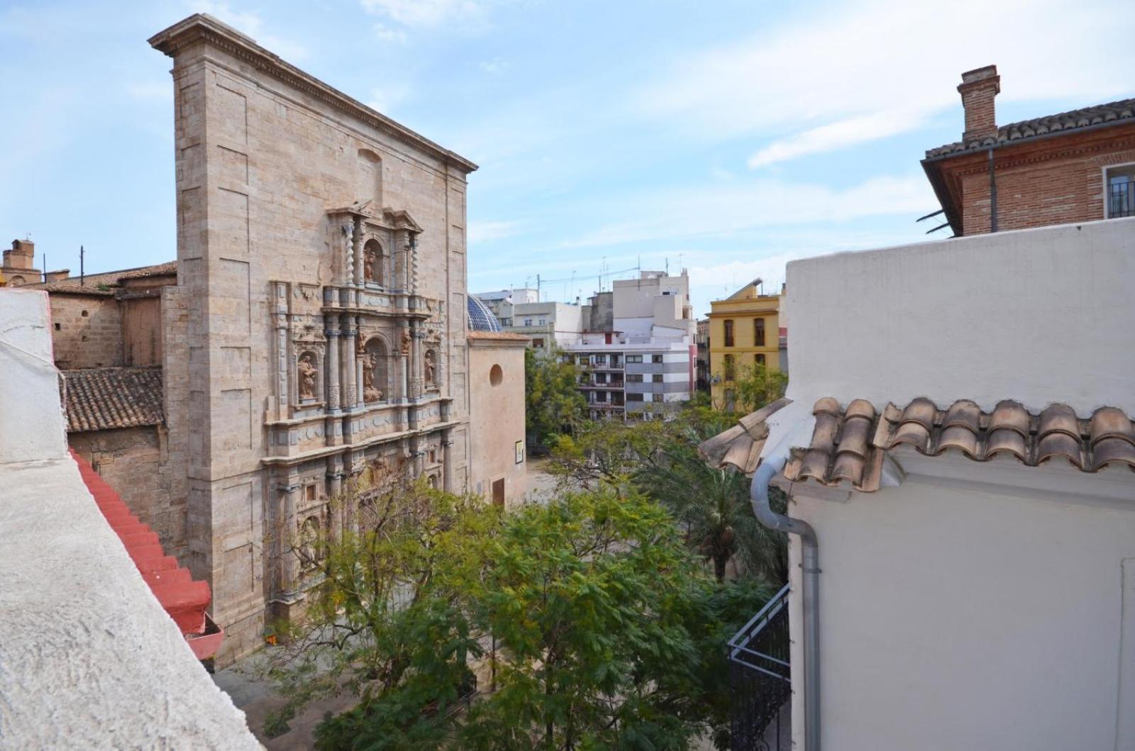 Apartamento Sunny Cozy Penthouse With A Terrace At Plaza Del Carmen Valencia Exterior foto